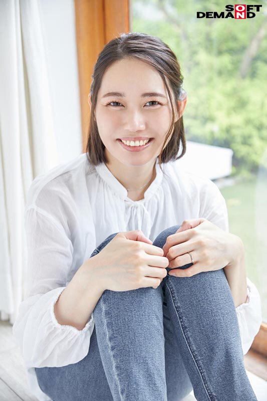 旦那には絶対ナイショの性癖。古都・京都から来たはんなりドM奥さん 三池小春 34歳 AV DEBUT 3枚目